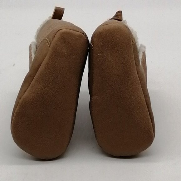Carters Toddler Bootie Tan Hook & Loop Closure Faux Fur Lined 6 - 9 Months - Picture 5 of 9
